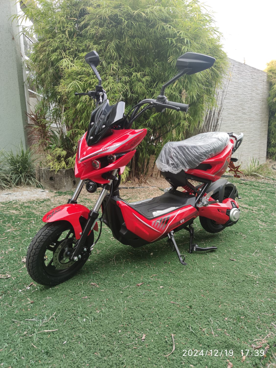 AXC Freex 1000w